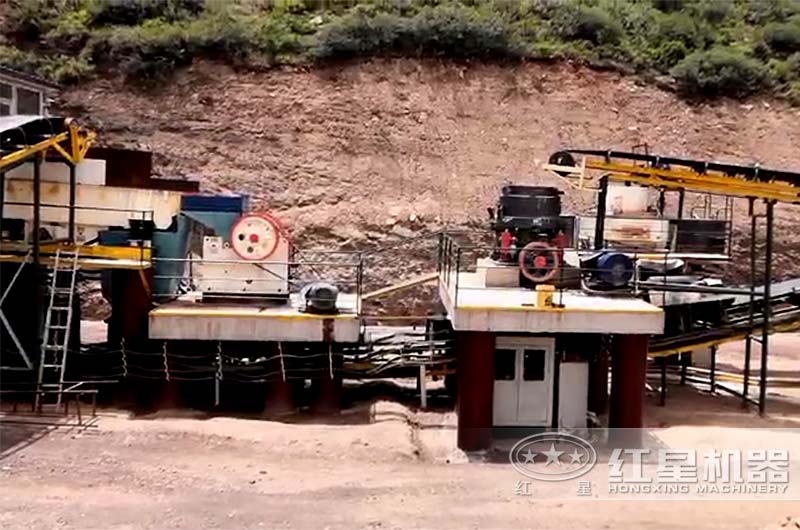 沖擊破搭配顎破、圓錐破現(xiàn)場