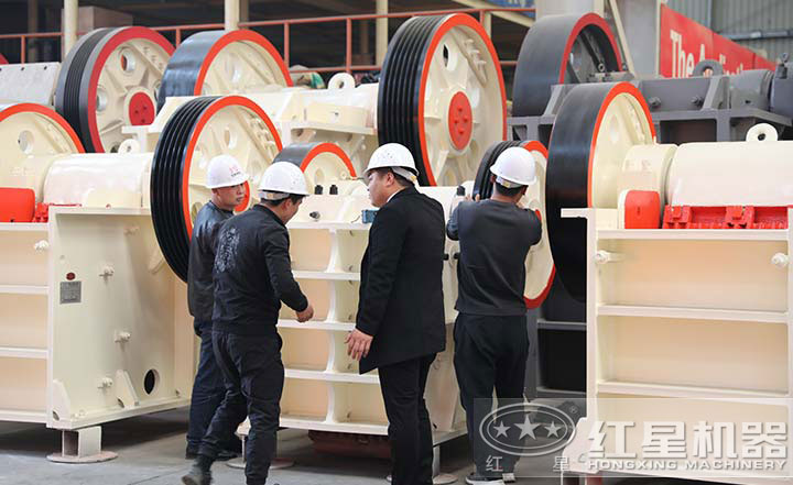 用戶來廠考察，多種設(shè)備型號(hào)讓用戶眼見為實(shí)